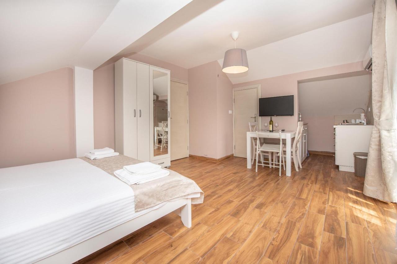 Ioannis Apartments Tivat Exterior foto